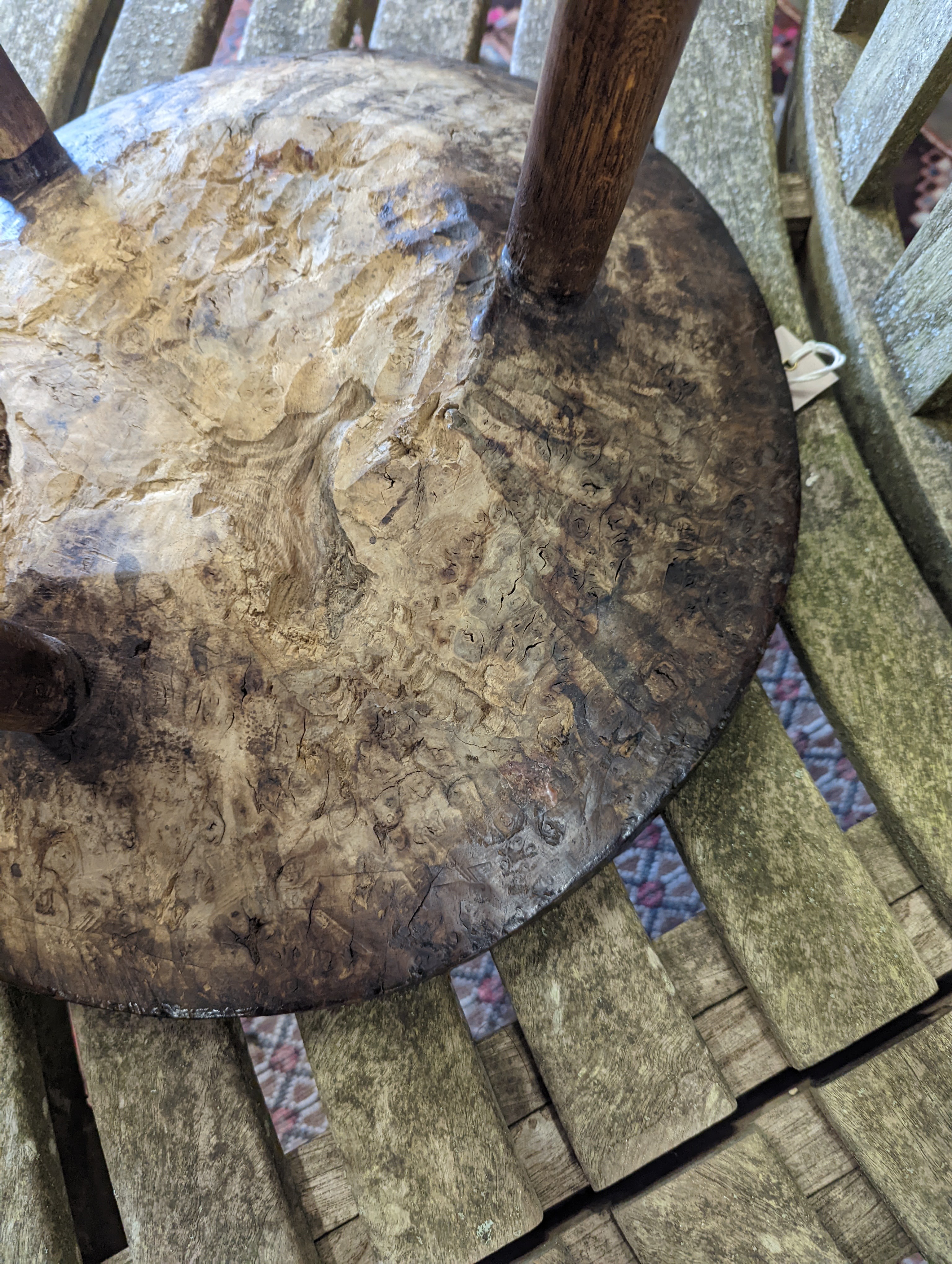 A late 18th / early 19th century circular burr elm and ash cricket table, diameter 60cm, height 62cm